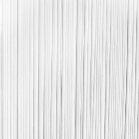 Verticle-Essence-CloseUp-View-Image